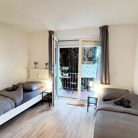 With Balcony In Apartamento *
